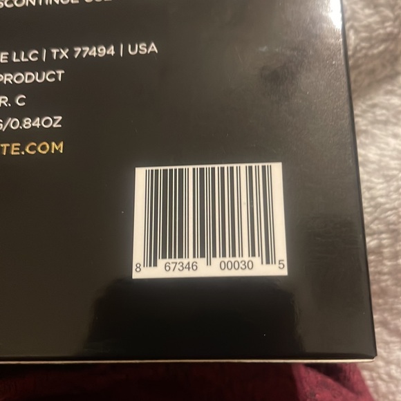 BRAND NEW! NEVER USED! ACE BEAUTE QUINTESSENTIAL PALETTE EYE SHADOW! - Picture 3 of 3